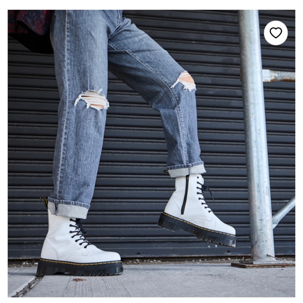 Dr. Martens Jadon Platform Boots in White size 7 - Picture 2 of 8